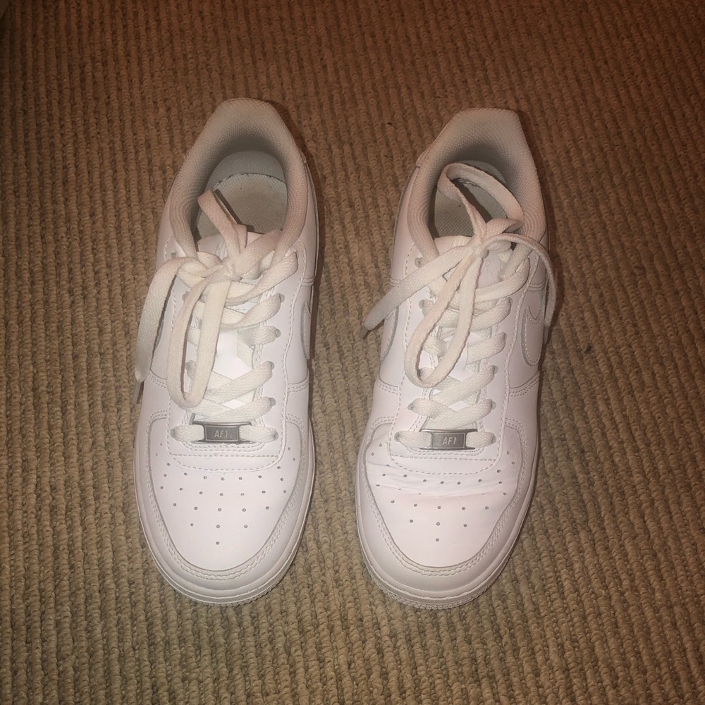 NIKE AIR FORCE 1